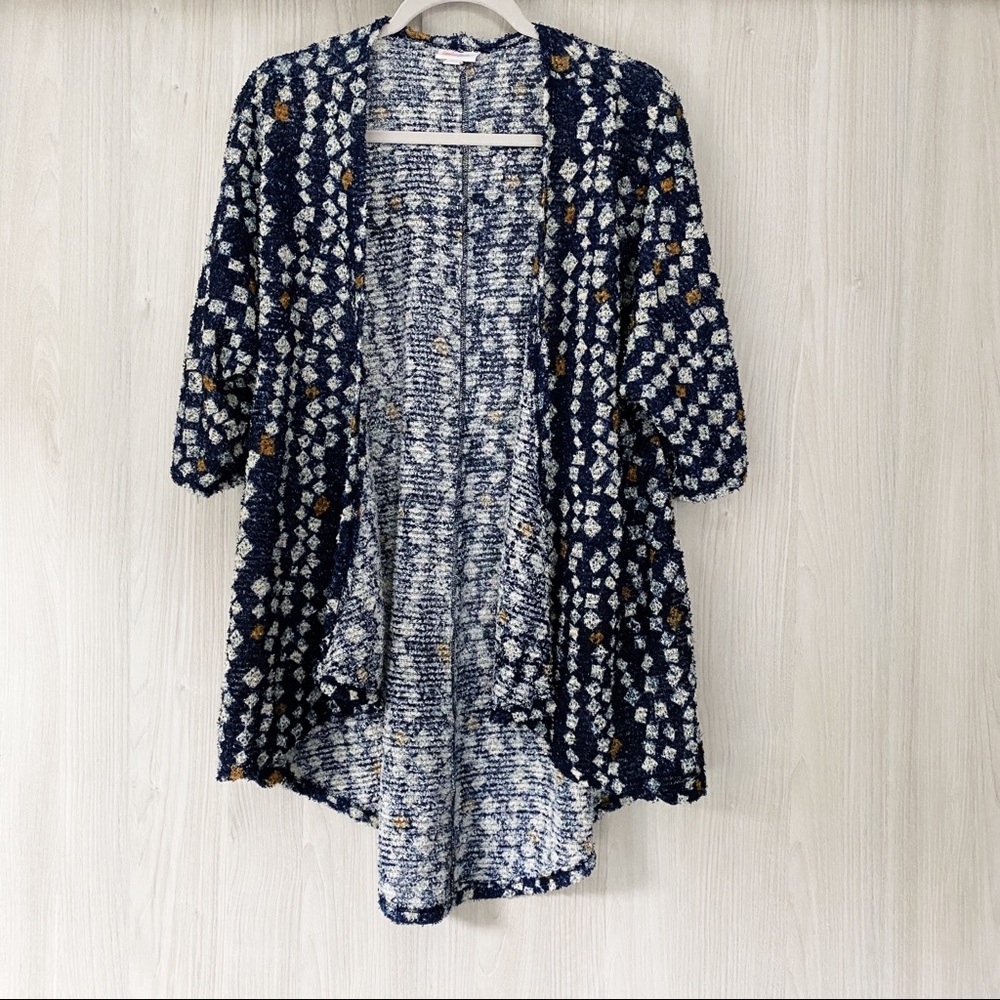 Lularoe Lindsay Kimono size small